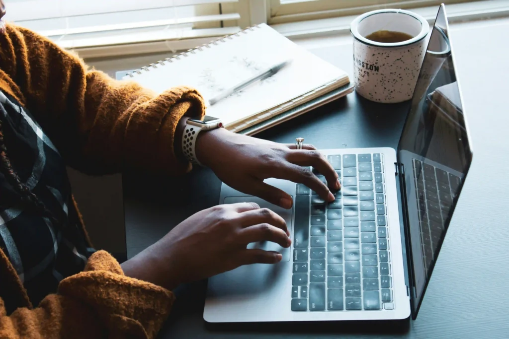 how to start an online business from home 2025
